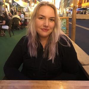 Meet your Posher, Rebecca